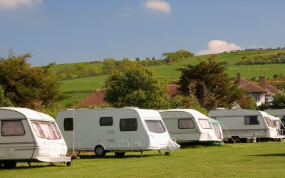 Vivre en caravane à l’année : mythe ou réalité durable ?